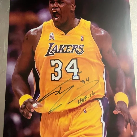 Signed Shaquille O’Neal Lakers 8x10 Photo“HOF 16” Inscription With Display Stand - Picture 2 of 4